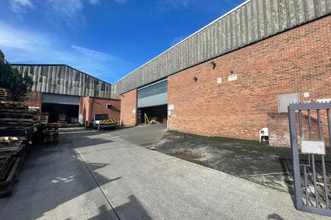Warehouse to rent, Hill St Ashton Under Lyne OL7 0PZ