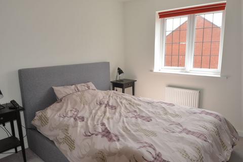 2 bedroom terraced house to rent, Hitchin Road, Henlow, SG16