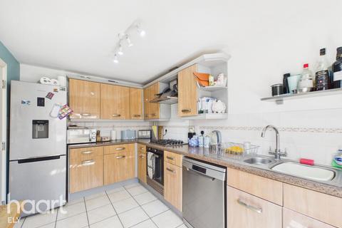 3 bedroom townhouse for sale, Redshank Close, Soham