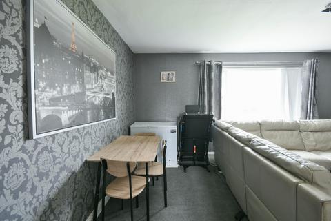 3 bedroom flat for sale, Southway, Newcastle upon Tyne NE15