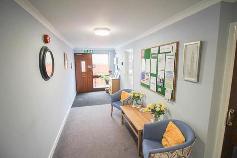 Studio for sale, Baker Street, Weston-super-Mare, Somerset, BS23 3AQ