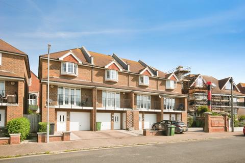 3 bedroom townhouse for sale, Lionel Road, Bexhill-On-Sea