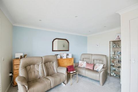 3 bedroom townhouse for sale, Lionel Road, Bexhill-On-Sea