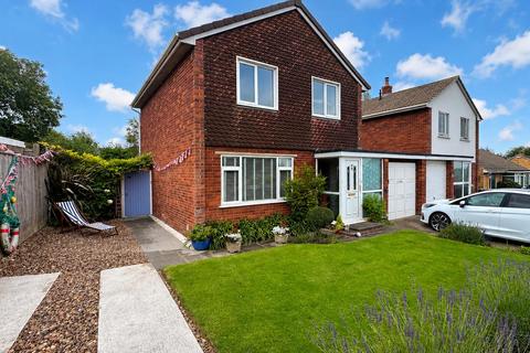 3 bedroom detached house for sale, Barnfield Close, Braunton EX33