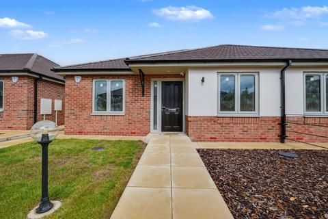 2 bedroom semi-detached bungalow for sale, Leicester Road, Leicester LE10