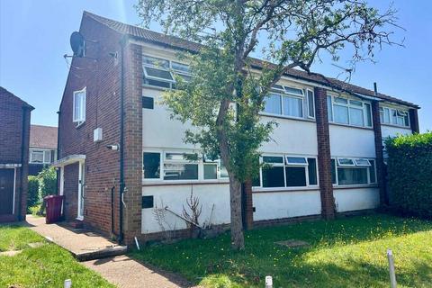 2 bedroom maisonette to rent, Farnham Road, Slough