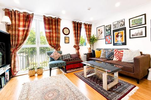 3 bedroom end of terrace house for sale, Tudway Road, London, SE3
