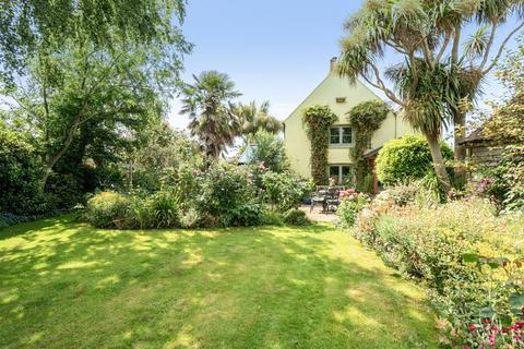4 bedroom detached house for sale, 46 Hook Lane, Rose Green, PO21