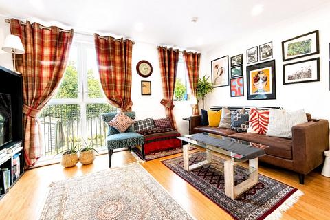 3 bedroom end of terrace house for sale, Tudway Road, London, SE3