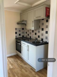 1 bedroom flat to rent, Bostock Avenue, Horsham, RH12