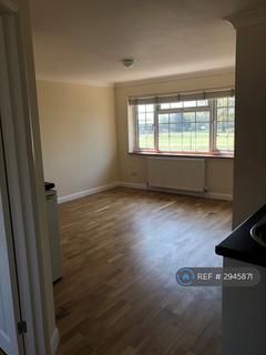 1 bedroom flat to rent, Bostock Avenue, Horsham, RH12