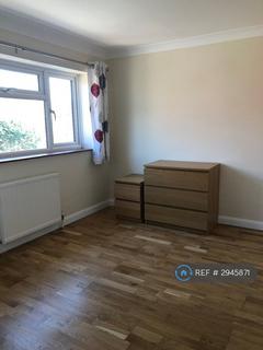 1 bedroom flat to rent, Bostock Avenue, Horsham, RH12