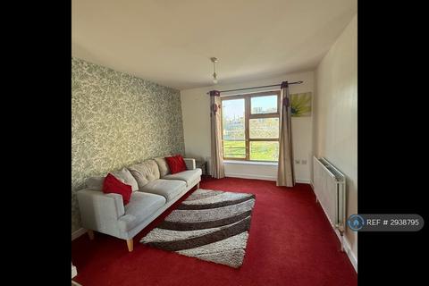 2 bedroom flat to rent, Cooke Street, Essex, IG11