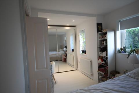 3 bedroom semi-detached house to rent, Waterworks Cottages , Meppershall, Beds, SG17