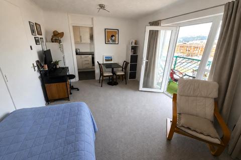 1 bedroom apartment for sale, Abbotsford House, Trawler Road, Marina, Swansea