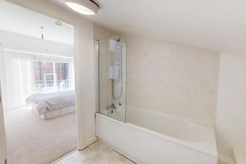 1 bedroom in a house share to rent,  Yalta Court, Leeds LS2