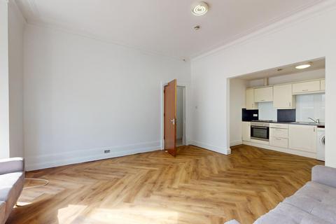 1 bedroom in a house share to rent, Hyde Park Road, Leeds LS6