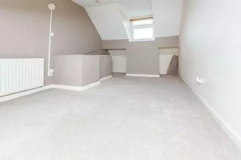 3 bedroom property to rent – pohled 4