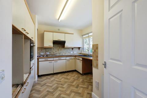 2 bedroom semi-detached bungalow for sale, Avon Meadow Close, Stratford-Upon-Avon