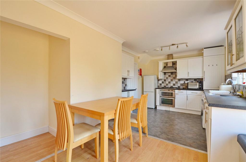 4 bedroom terraced house to rent
