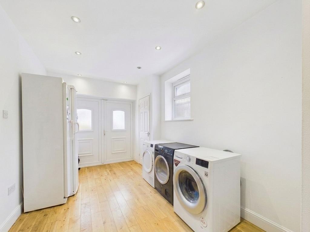 Utility room, utility