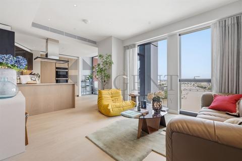 2 bedroom apartment to rent, River Park Tower, Nine Elms Ln, SW8