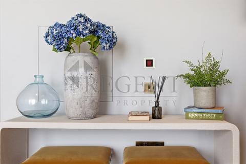 2 bedroom apartment to rent, River Park Tower, Nine Elms Ln, SW8