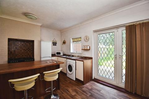 2 bedroom terraced house for sale, Graham Avenue, Hull