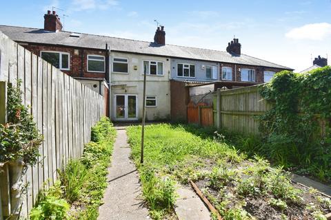 2 bedroom terraced house for sale, Graham Avenue, Hull