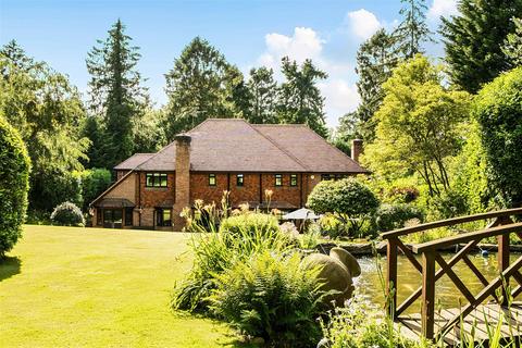 5 bedroom house for sale, Beech Drive, Kingswood