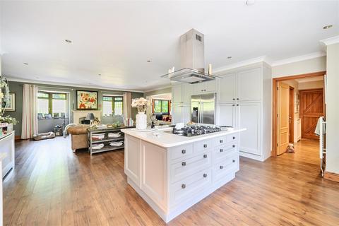 5 bedroom house for sale, Beech Drive, Kingswood