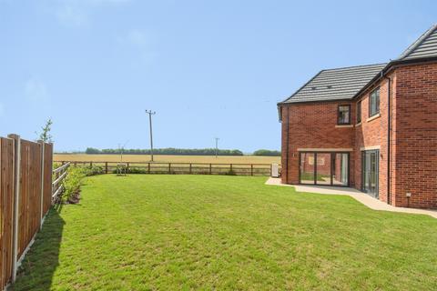 5 bedroom detached house for sale, Muncey Grove, Bassingbourn, Royston