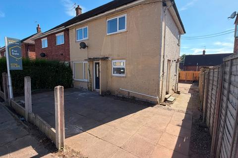 3 bedroom semi-detached house to rent, Pinfold Avenue, Stoke-on-trent ST6