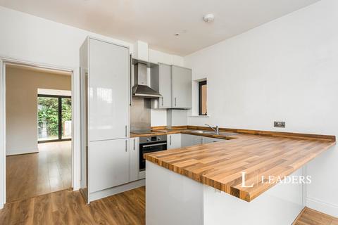 3 bedroom house to rent, York Court, London Road, Sayers Common, BN6