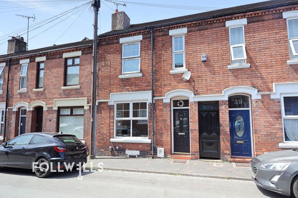 4 bedroom terraced house for sale