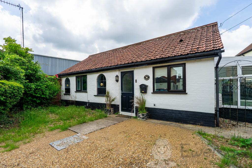2 bedroom detached bungalow to rent