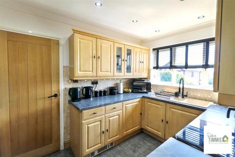 3 bedroom detached bungalow for sale, Earlswood Road, Birches Head, Stoke-On-Trent