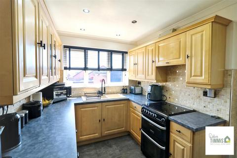 3 bedroom detached bungalow for sale, Earlswood Road, Birches Head, Stoke-On-Trent
