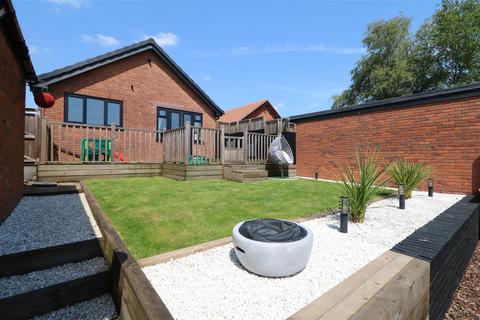 3 bedroom detached bungalow for sale, Earlswood Road, Birches Head, Stoke-On-Trent