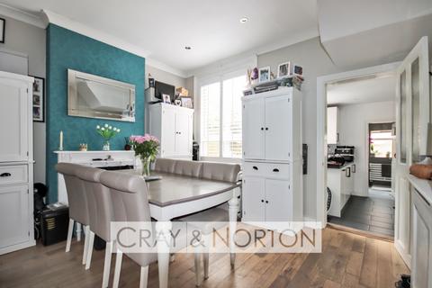Woodside Green, Woodside, SE25