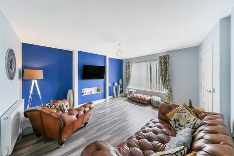 4 bedroom semi-detached house for sale, Bryden Way, Alloa, Clackmannanshire, FK10
