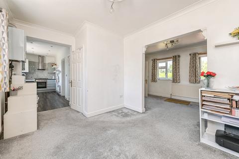 5 bedroom semi-detached house for sale, Huddersfield Road, Mirfield