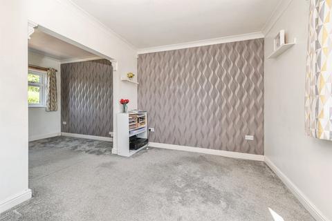 5 bedroom semi-detached house for sale, Huddersfield Road, Mirfield