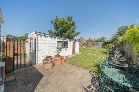 3 bedroom semi-detached house for sale, Wricklemarsh Road, London
