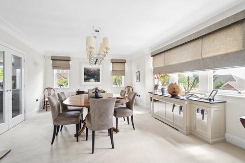 4 bedroom flat for sale, Flat  Valency House, Northwood HA6