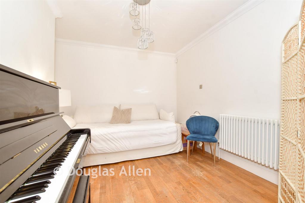 Main Road, Gidea Park, Essex - More