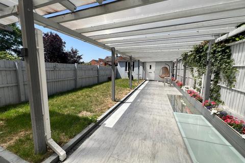 3 bedroom semi-detached house for sale, Stanley Street, Rothwell
