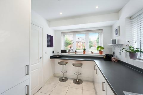 3 bedroom semi-detached house for sale, Four Oaks, Oxted RH8