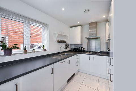 3 bedroom semi-detached house for sale, Four Oaks, Oxted RH8