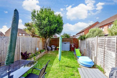 3 bedroom terraced house for sale, Dinsdale Gardens, Rustington BN16